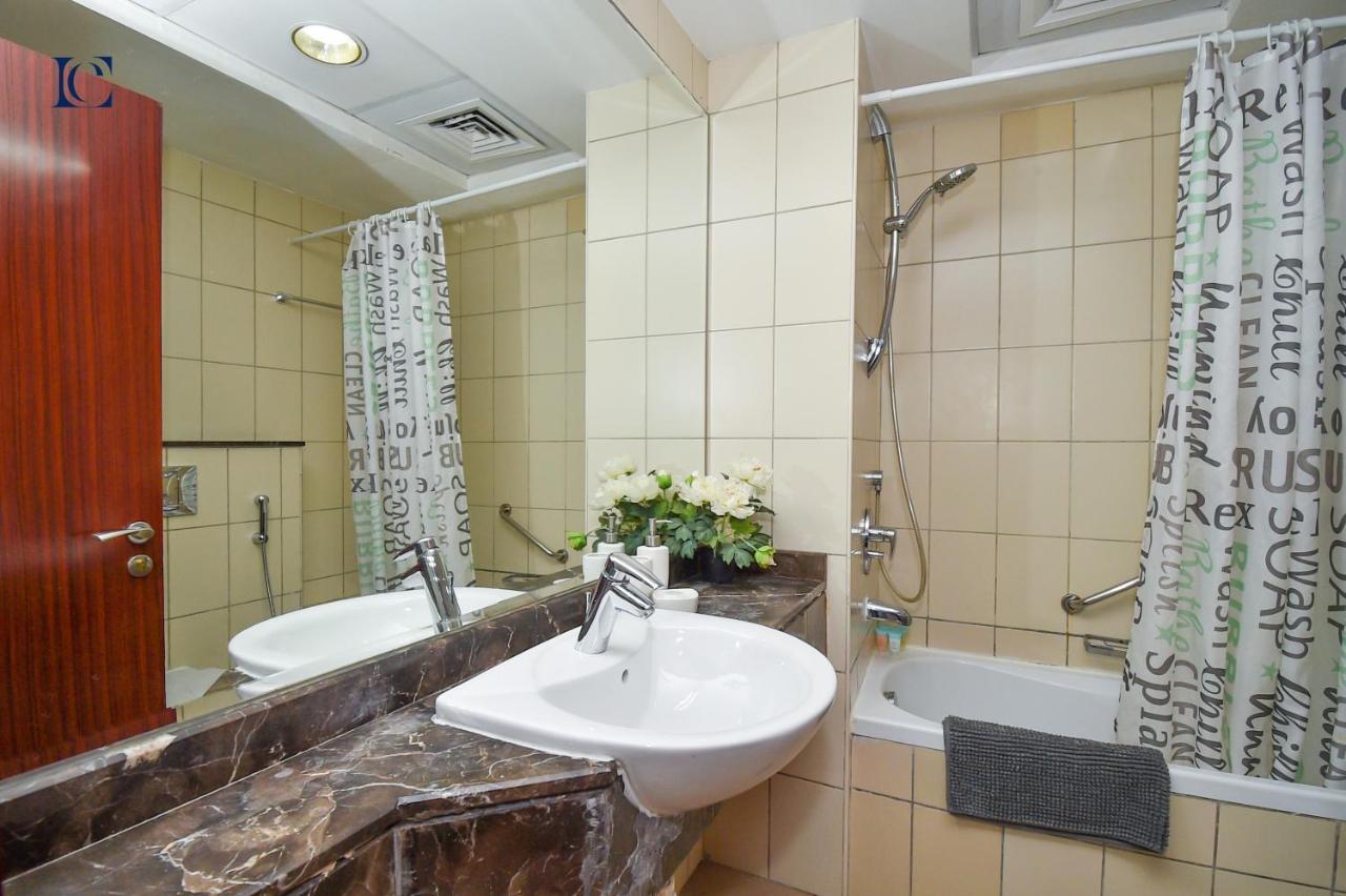 Luxury Escapes - Modern Studio Near Metro In X1 Tower Jlt Dubái Exterior foto
